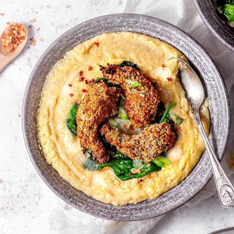 Creamy Vegan Shrimp and Grits